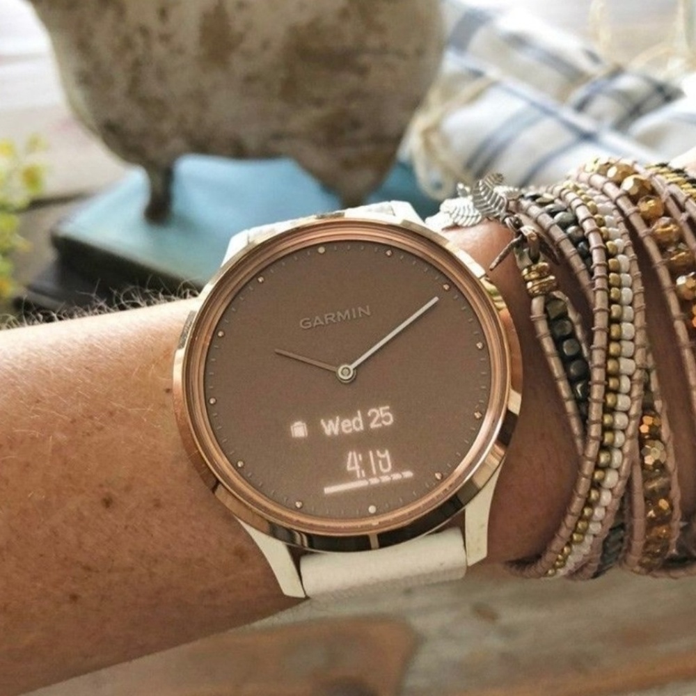 Garmin watch Vivomove HR rose gold